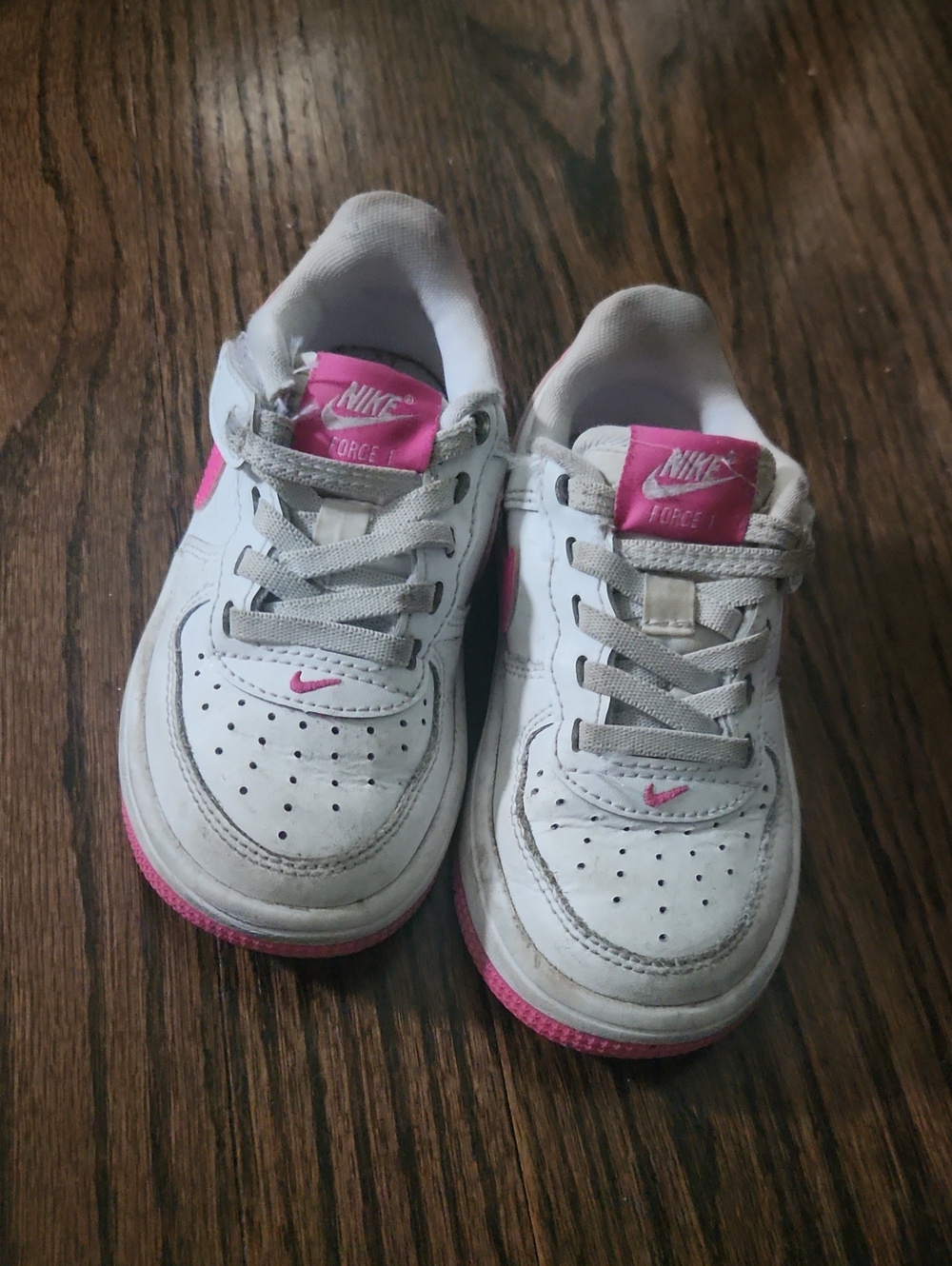 Nike Kids' White and Pink Low-Top Sneakers